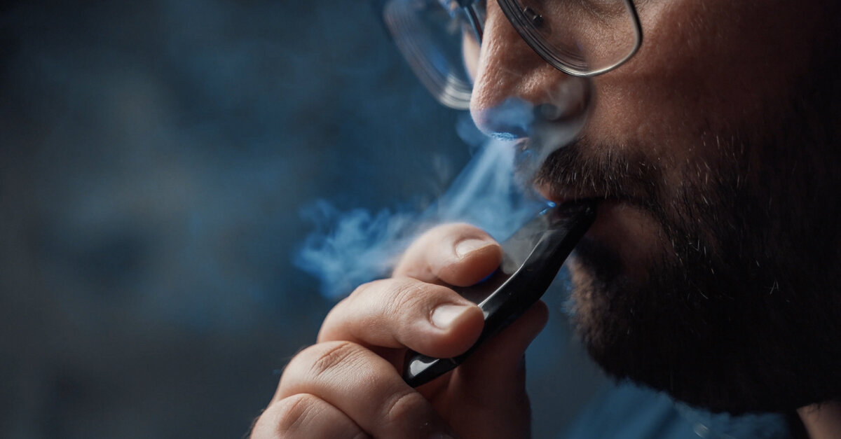 Dental News - World No Tobacco Day: E‑cigarettes present growing challenges for dental care