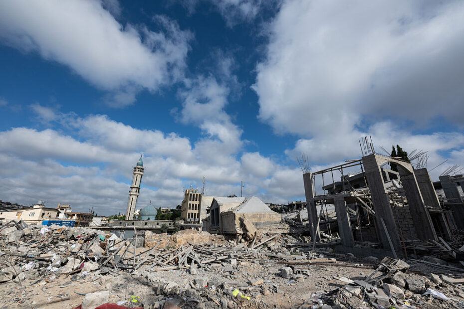 Bahrain Targeted, Ship Struck as Iran War Ceasefire Tested