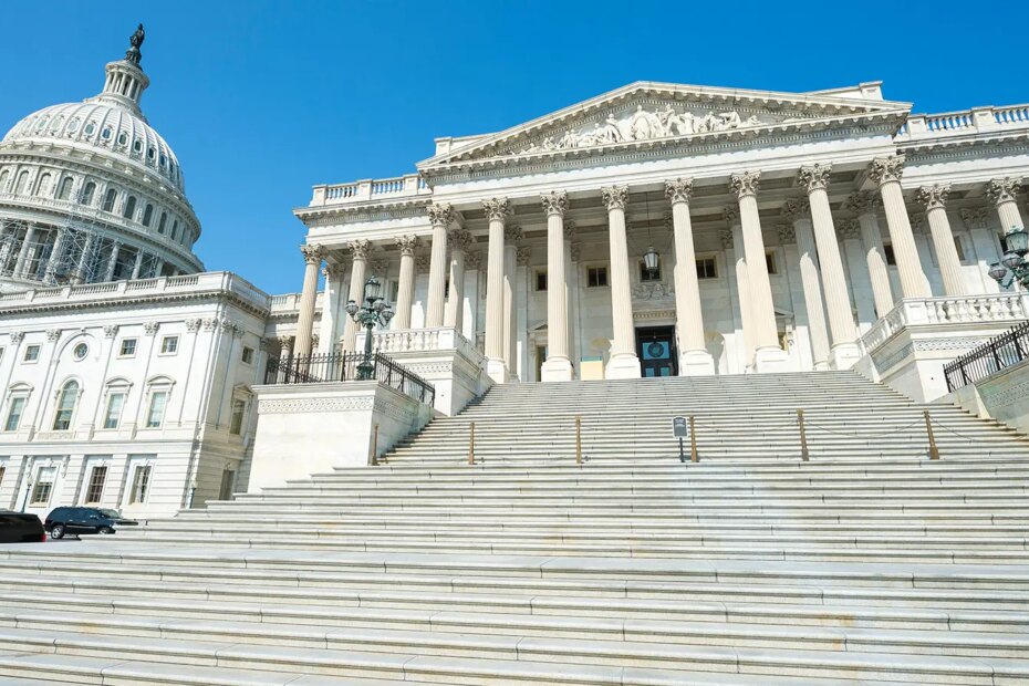 A photo of the Capitol building and the entrance staircase to the Senate chambers in Washington, DC.