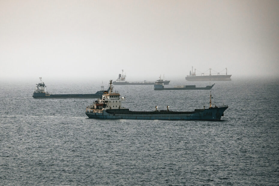 Trump Says US Reinstates Blockade of Strait of Hormuz After New Clashes With Iran