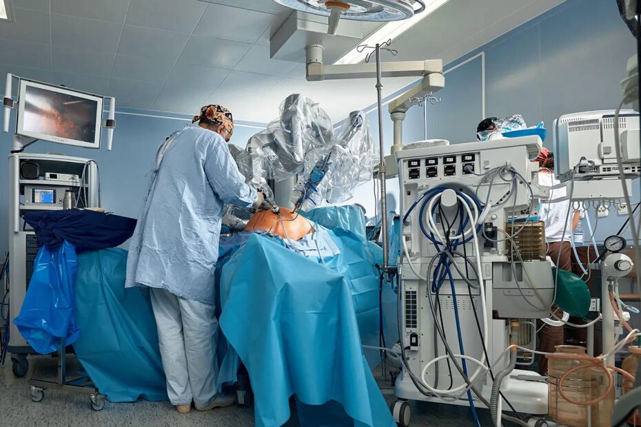 A photo of surgeons performing bariatric surgery.